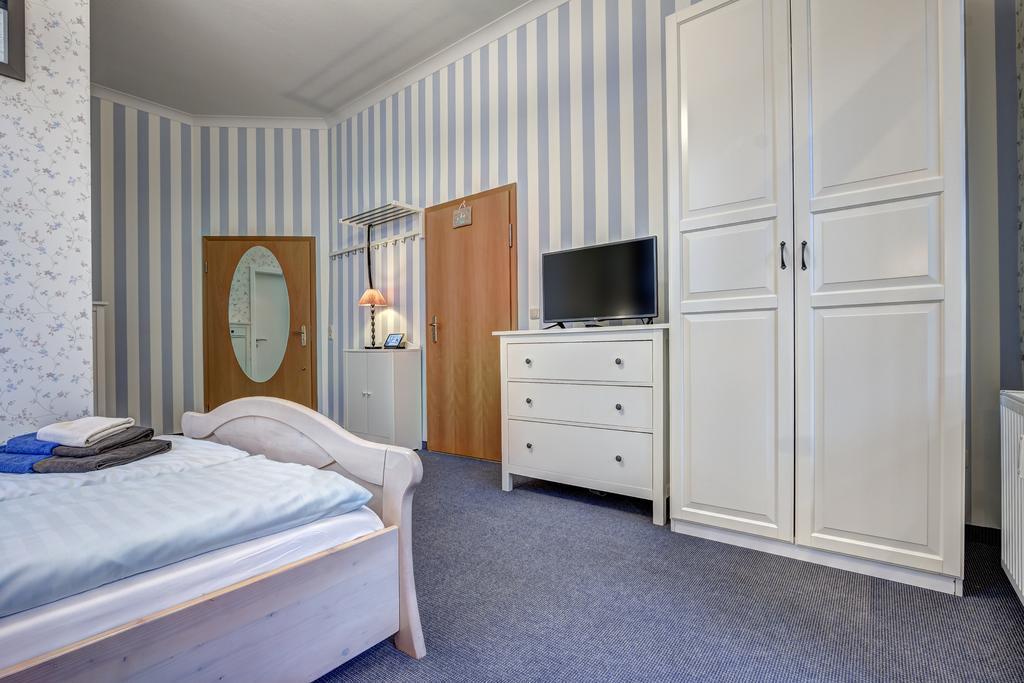 Hotel Villa Seeschloesschen Херингсдорф Екстериор снимка