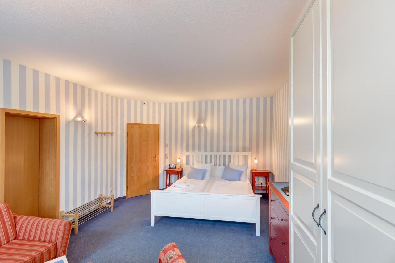 Hotel Villa Seeschloesschen Херингсдорф Екстериор снимка